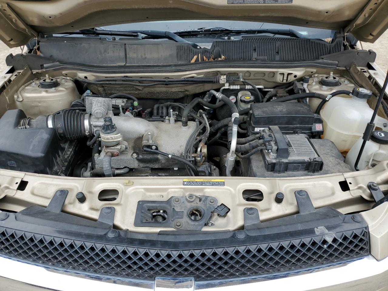 2005 Chevrolet Equinox - Image 12