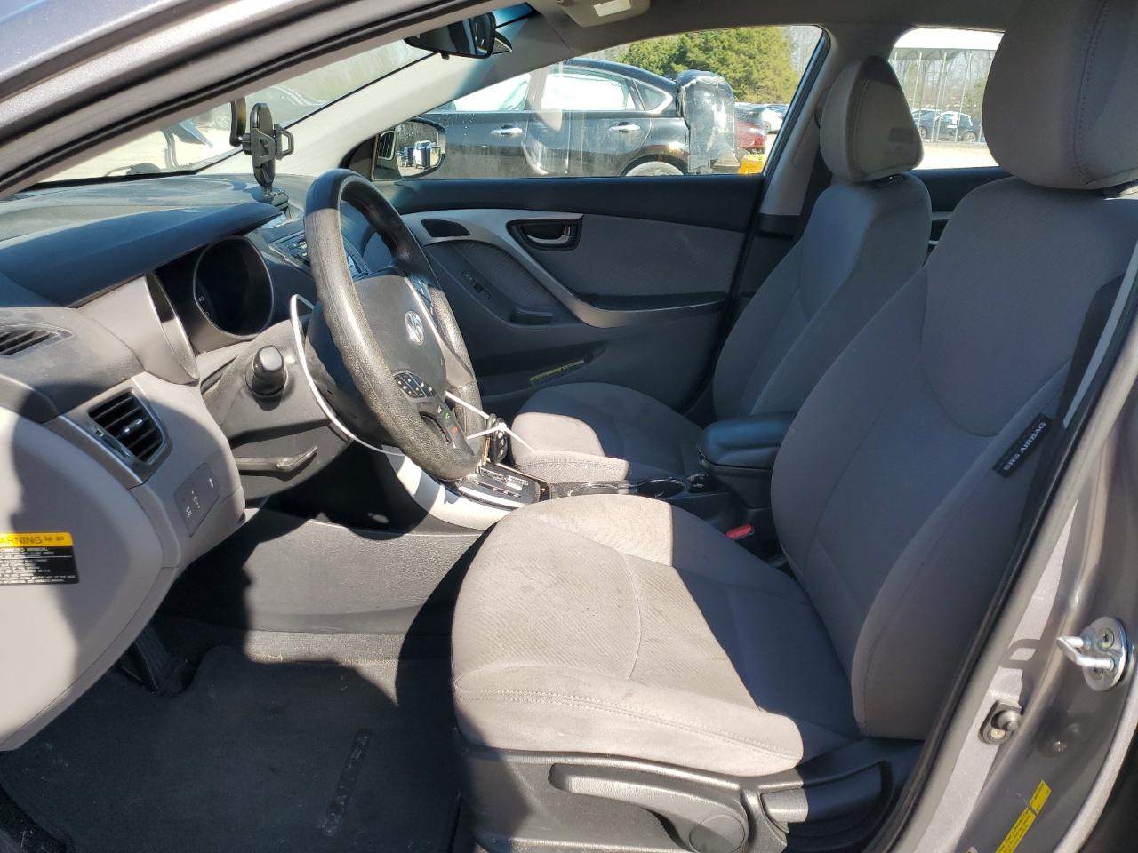 2013 Hyundai Elantra - Image 7