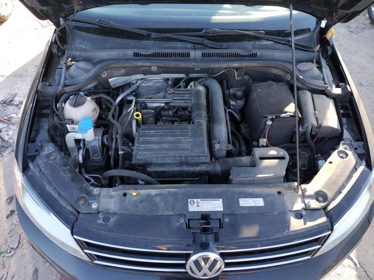 2017 Volkswagen Jetta - Image 11