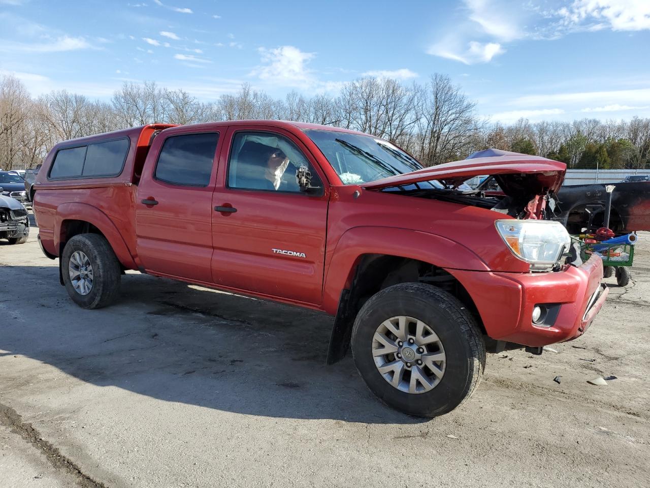 2015 Toyota Tacoma - Image 4