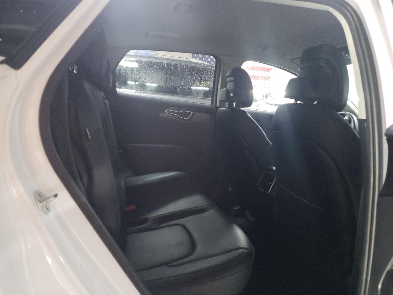 2024 Kia Sportage - Image 10