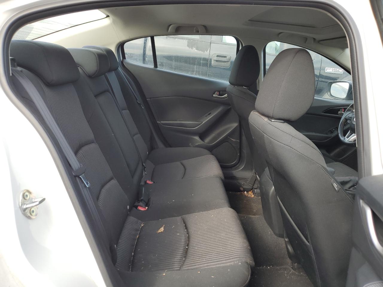 2014 Mazda 3 - Image 10