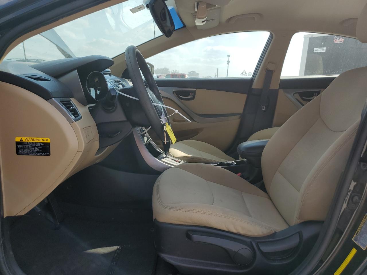2013 Hyundai Elantra - Image 7