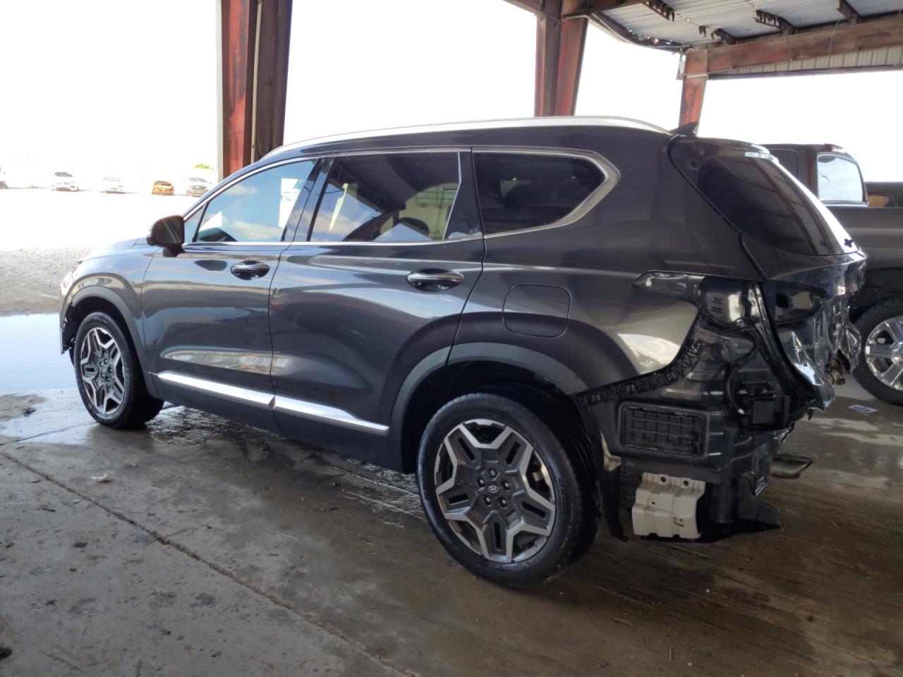 2022 Hyundai Santa Fe - Image 2
