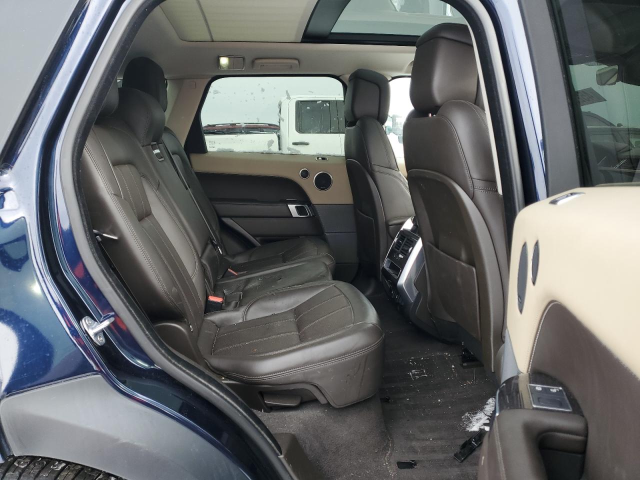 2020 Land Rover Range Rover - Image 10