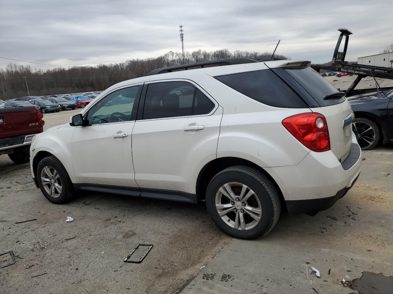 2015 Chevrolet Equinox - Image 2