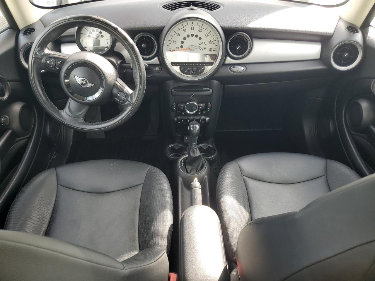 2013 MINI Cooper - Image 8