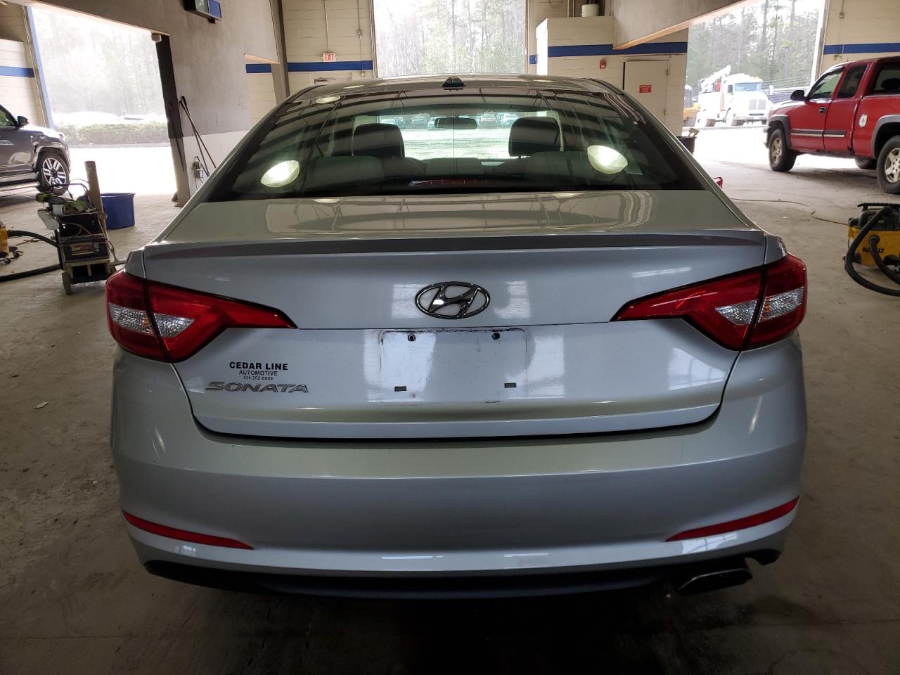 2015 Hyundai Sonata - Image 6