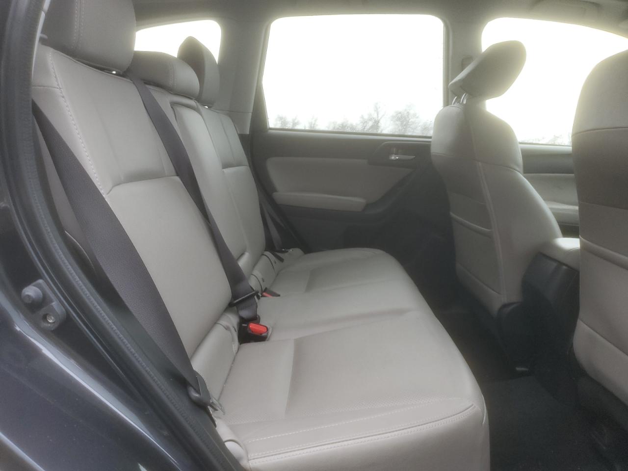 2017 Subaru Forester - Image 11
