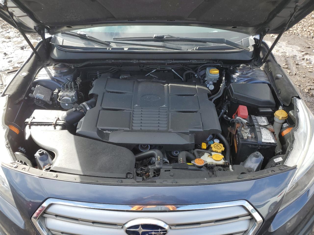 2015 Subaru Outback - Image 11
