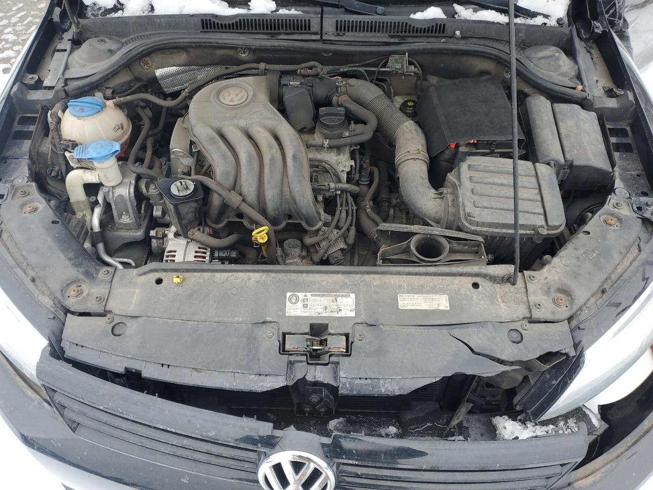 2014 Volkswagen Jetta - Image 13