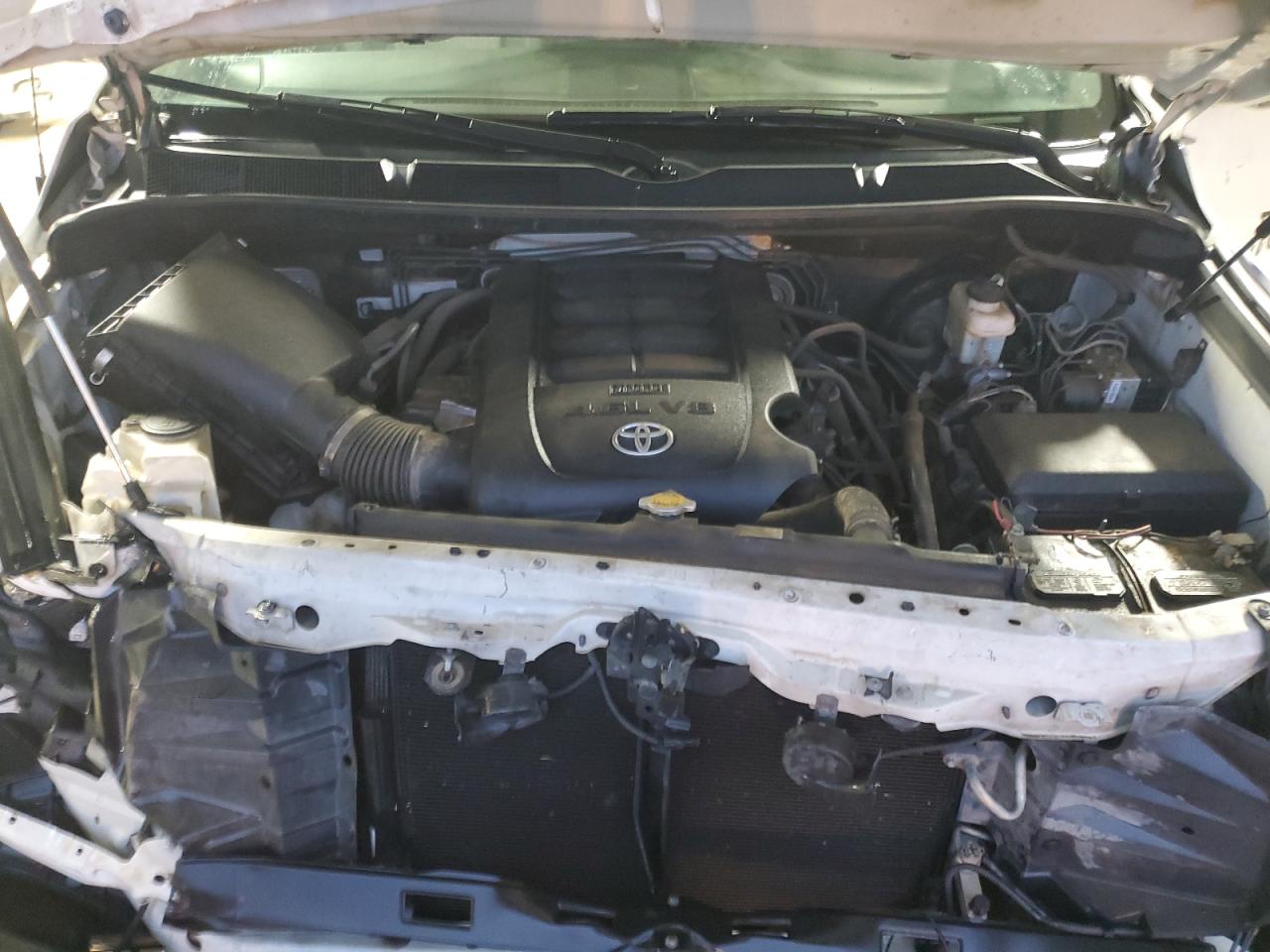 2016 Toyota Tundra - Image 11