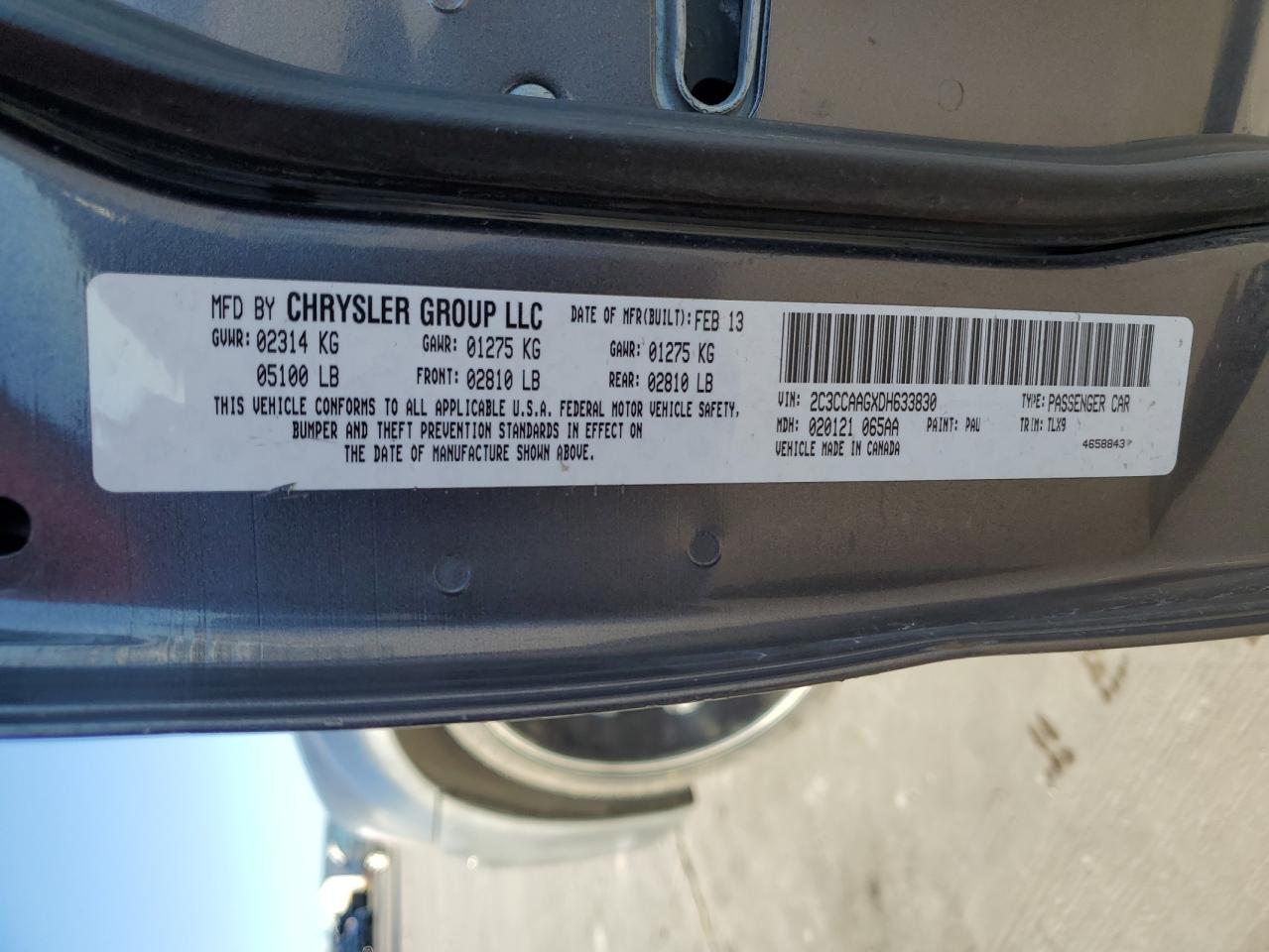 2013 Chrysler 300 - Image 13