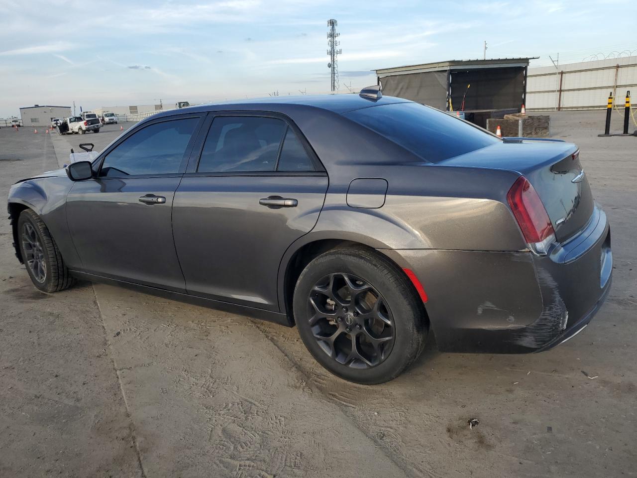 2019 Chrysler 300 - Image 2