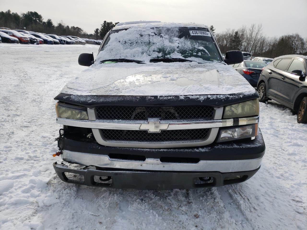 2004 Chevrolet Silverado - Image 5