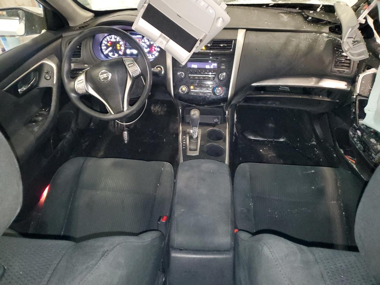 2015 Nissan Altima - Image 8