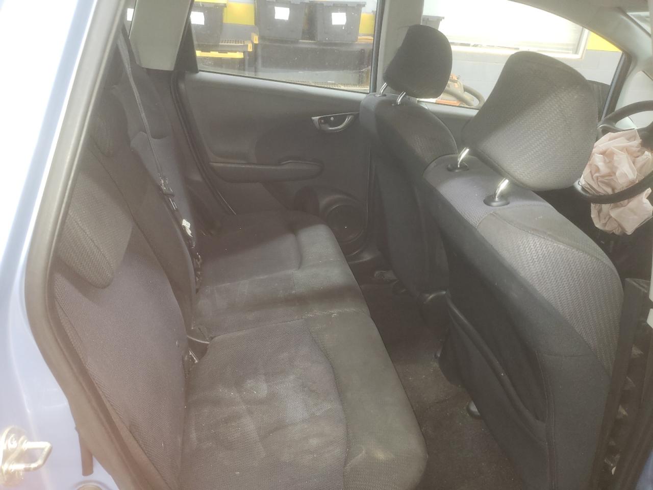 2009 Honda Fit - Image 10