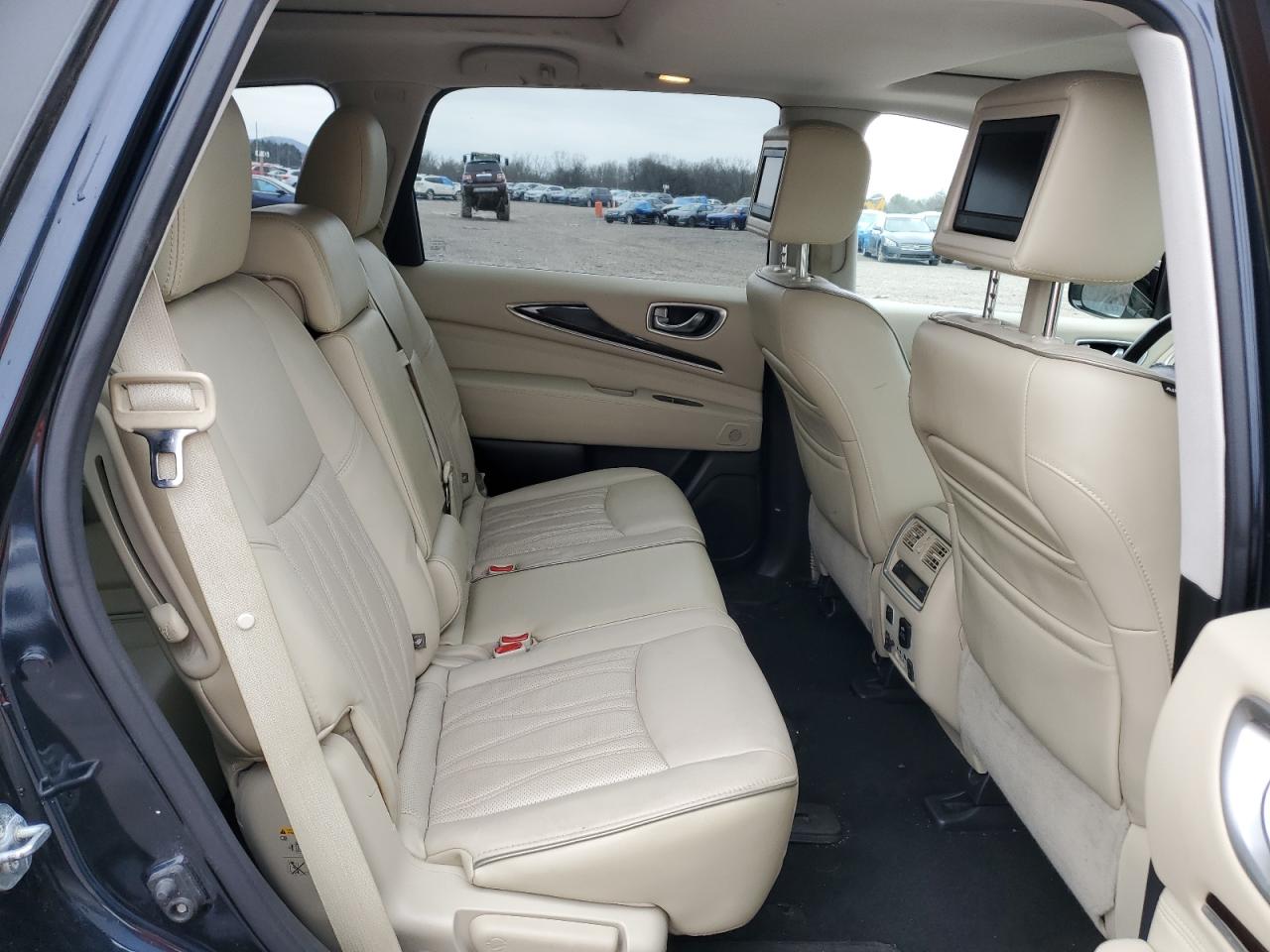 2016 Infiniti QX60 - Image 12