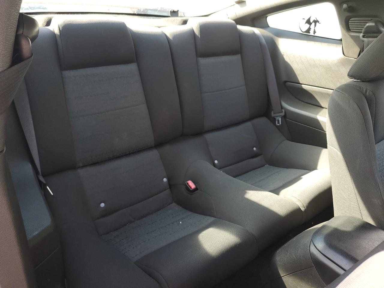 2007 Ford Mustang - Image 10