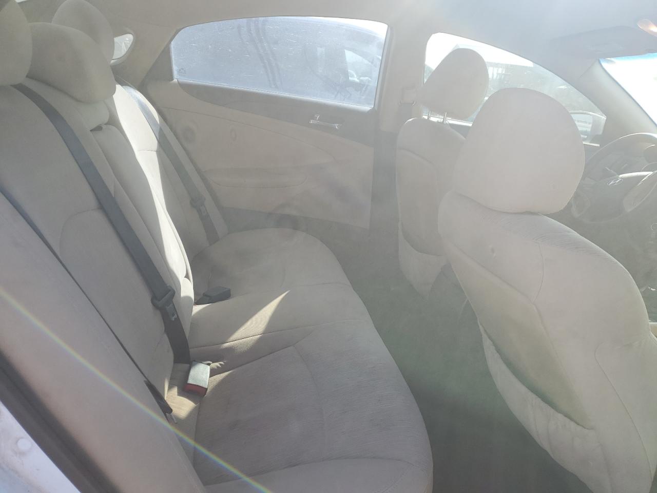 2013 Hyundai Sonata - Image 11