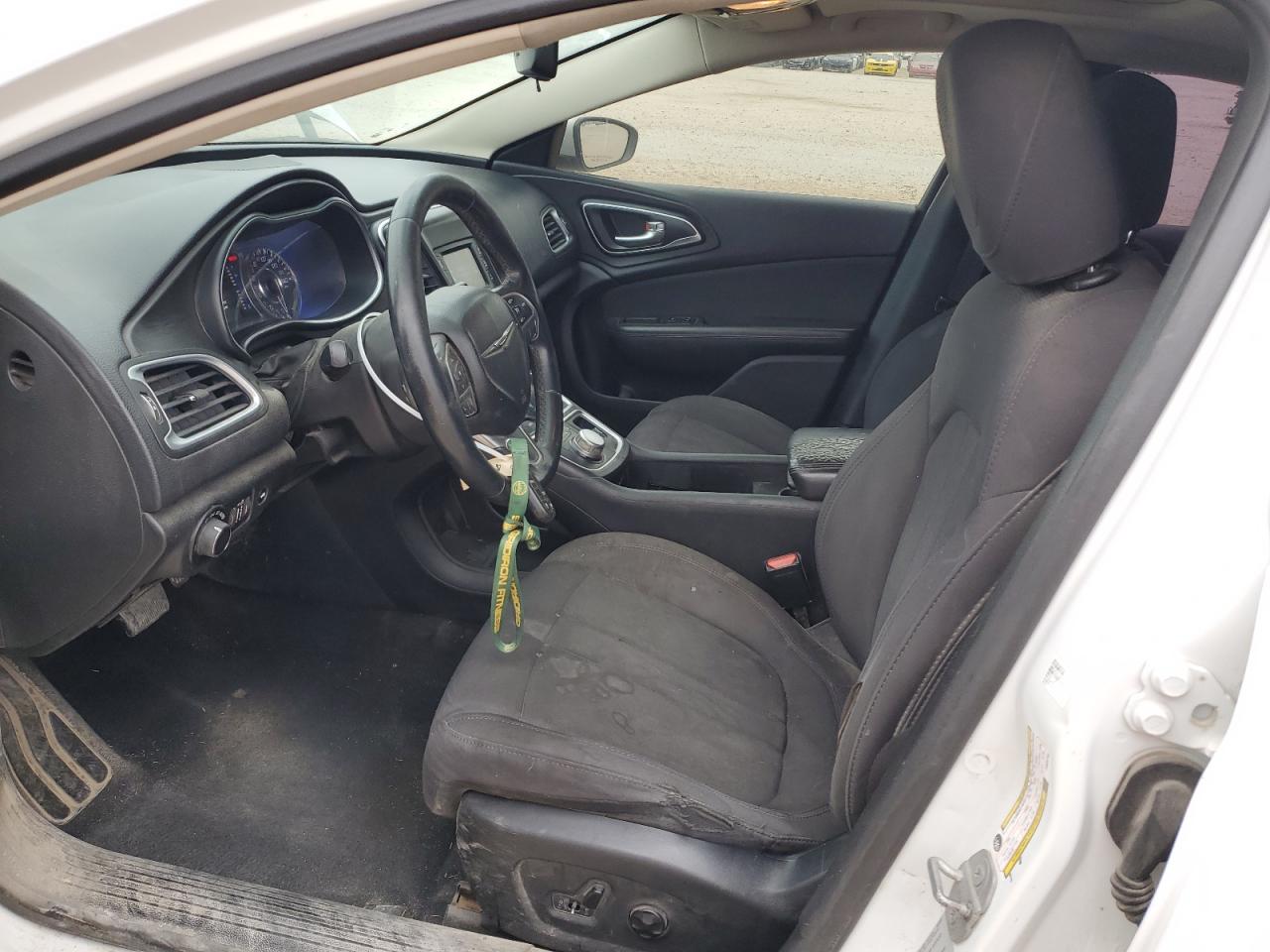 2015 Chrysler 200 - Image 7