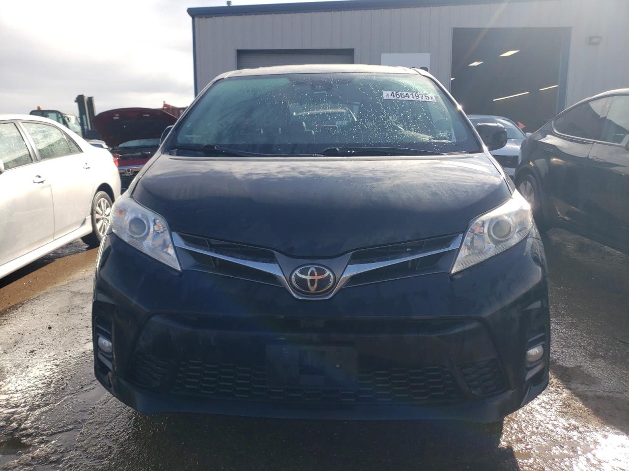 2019 Toyota Sienna - Image 5