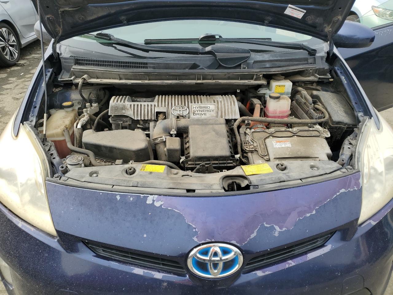 2012 Toyota Prius - Image 11