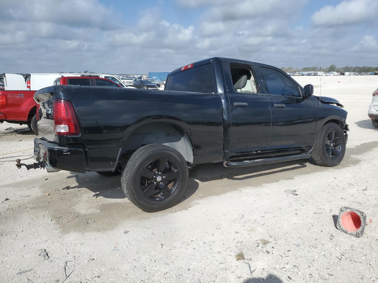 2014 RAM 1500 - Image 3