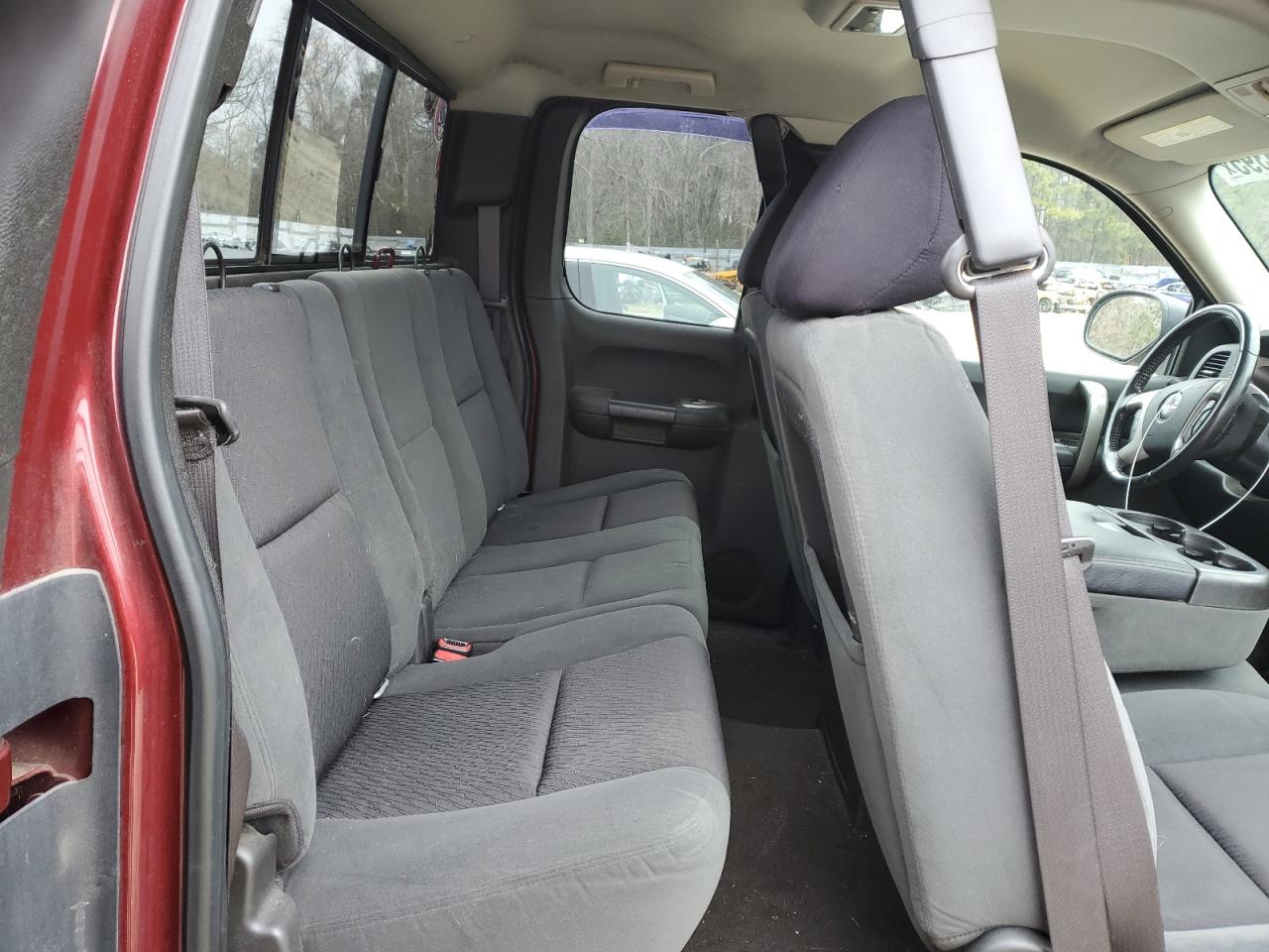 2009 GMC Sierra - Image 11