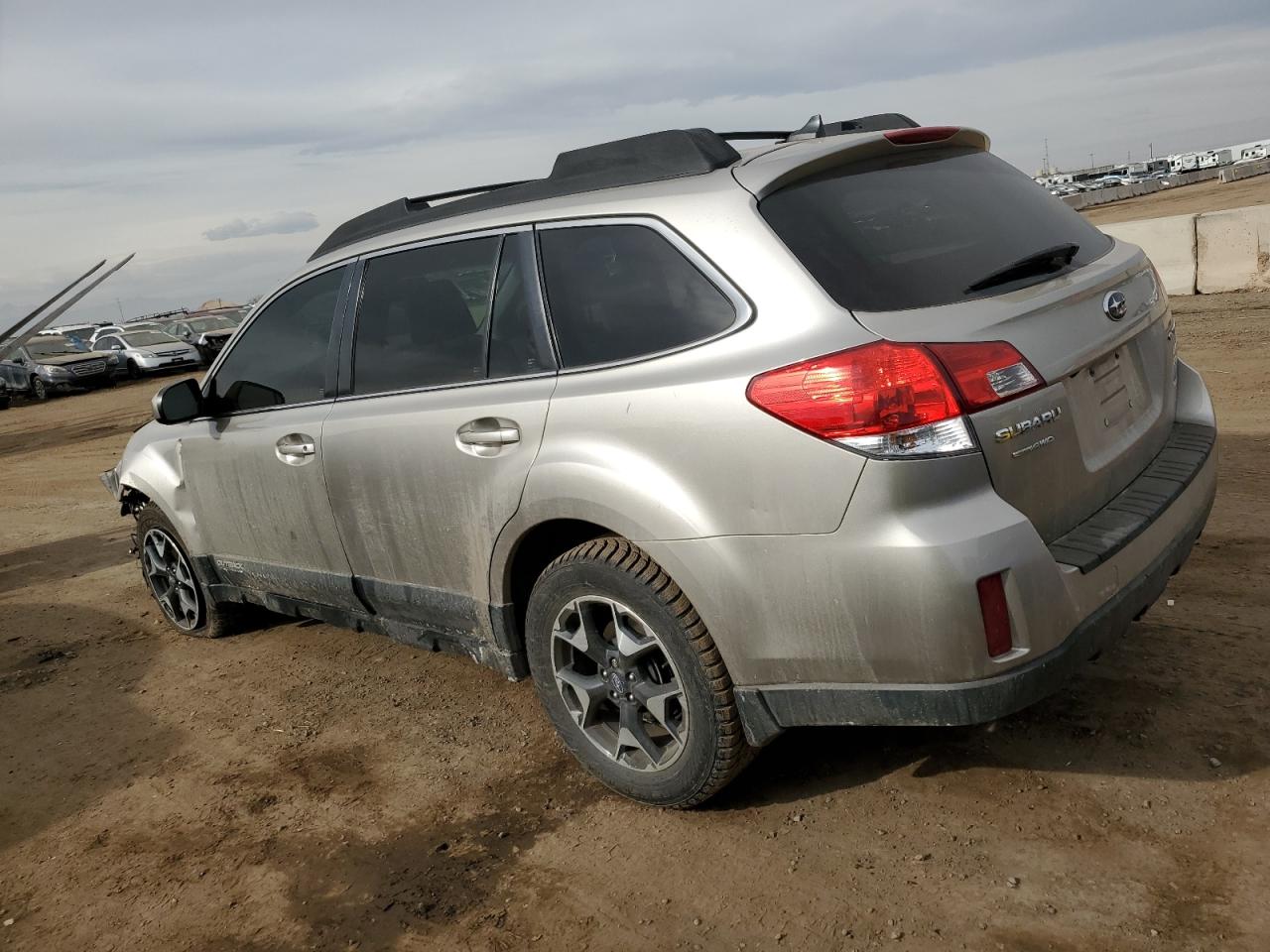 2014 Subaru Outback - Image 2