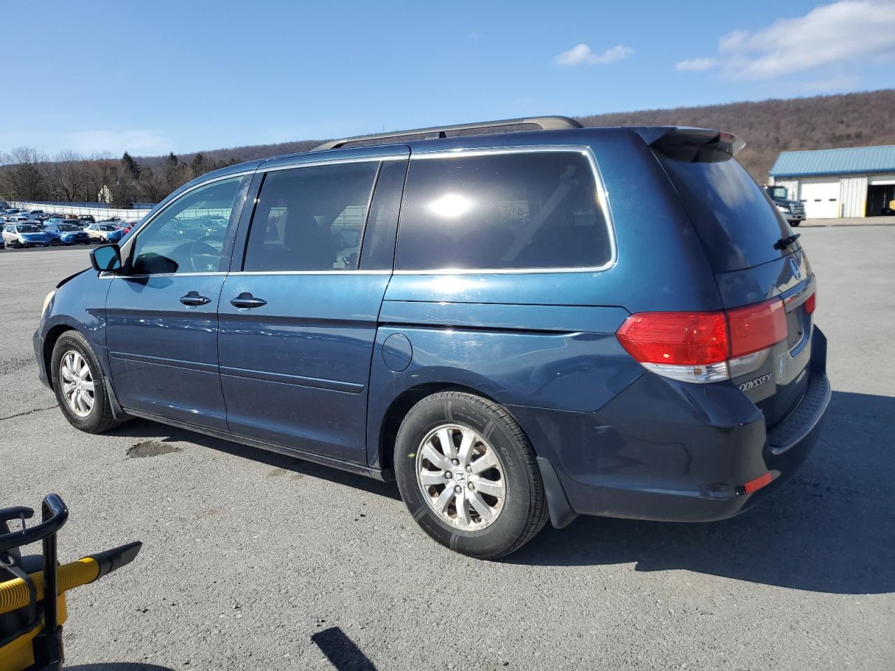 2009 Honda Odyssey - Image 2