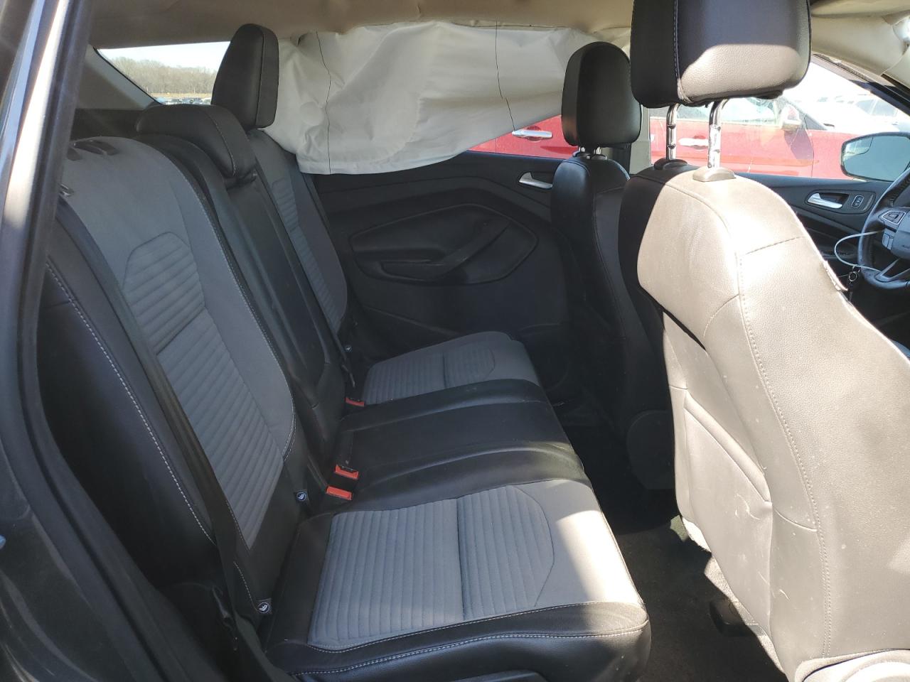 2017 Ford Escape - Image 11