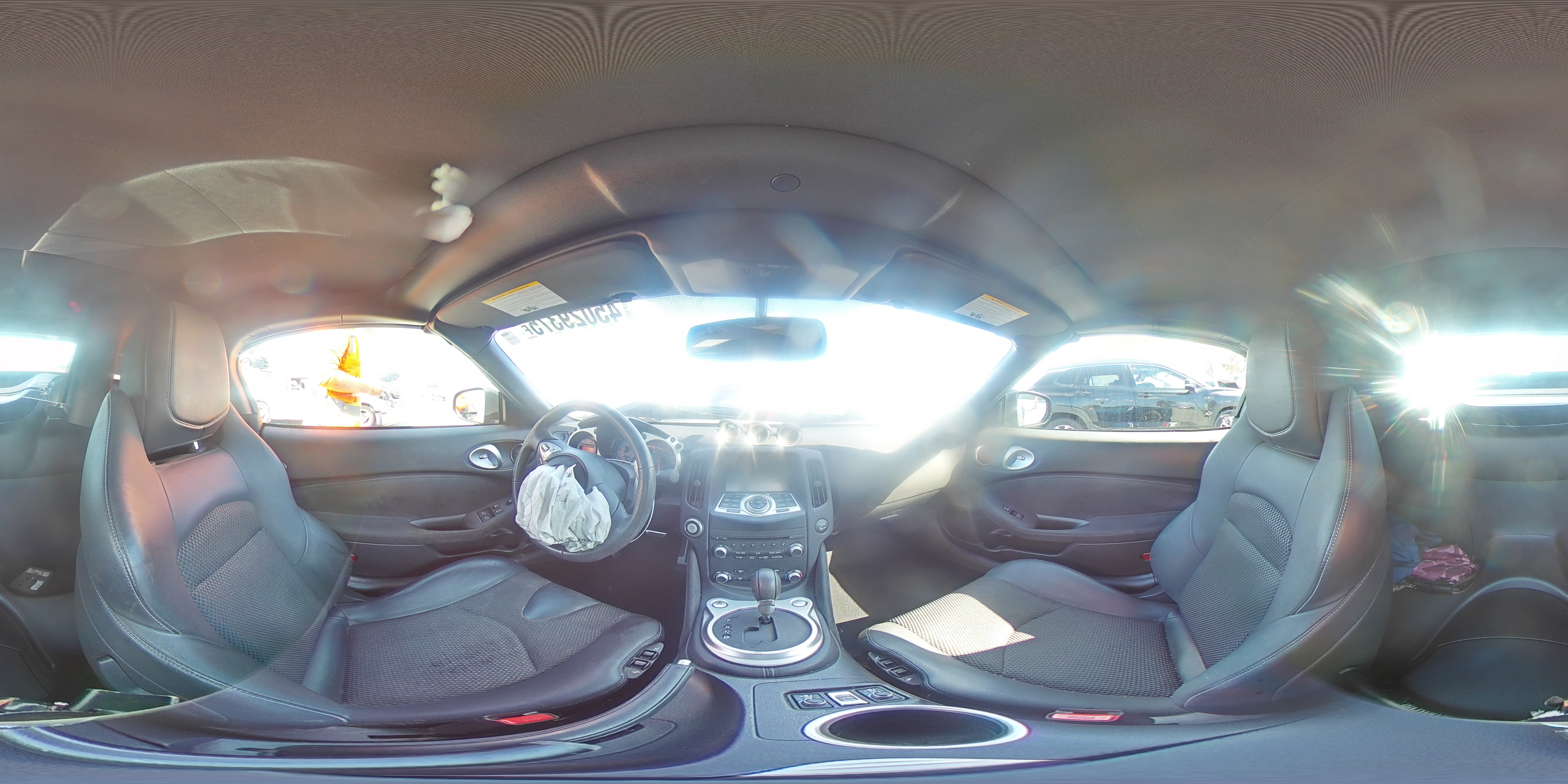 2016 Nissan 370Z - Image 13