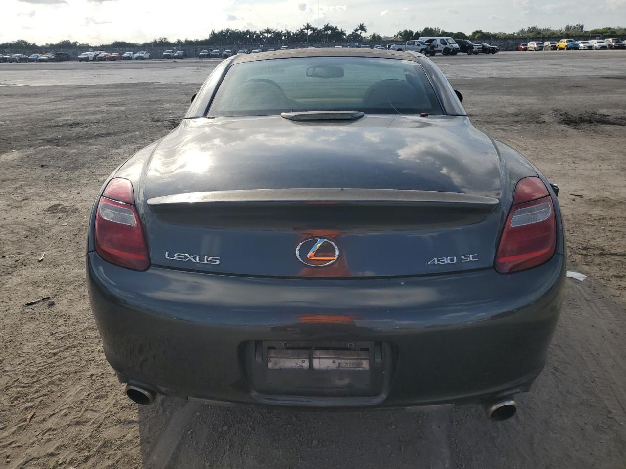 2006 Lexus SC - Image 6