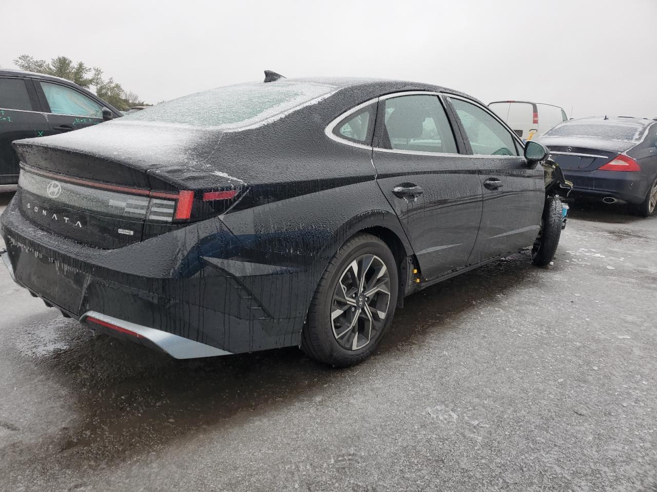 2024 Hyundai Sonata - Image 3
