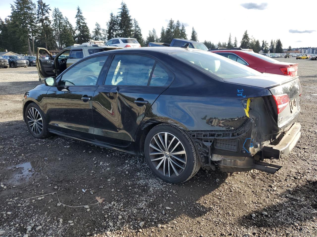 2016 Volkswagen Jetta - Image 2