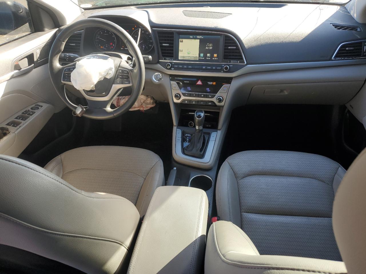 2017 Hyundai Elantra - Image 8