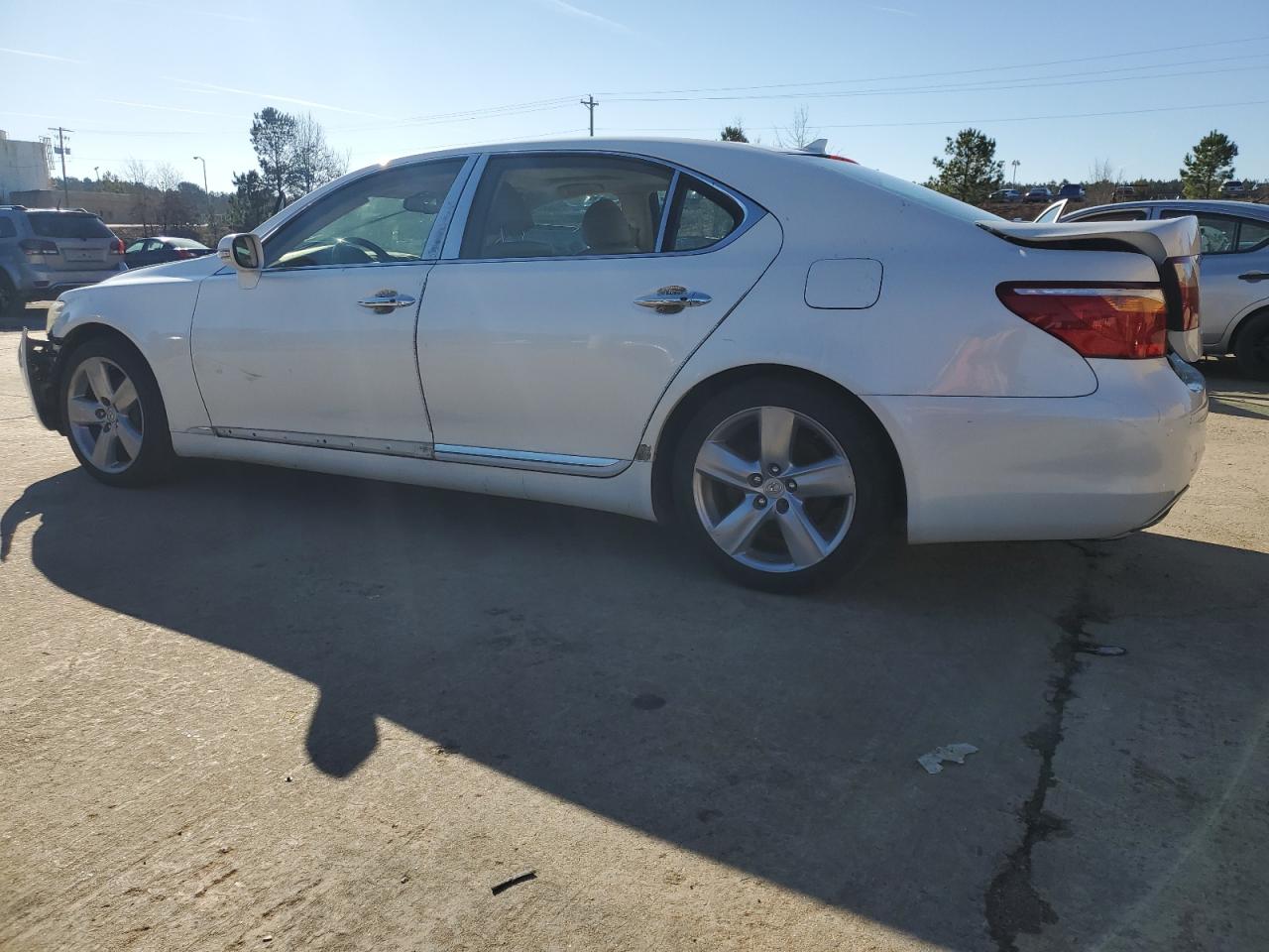 2011 Lexus LS - Image 2