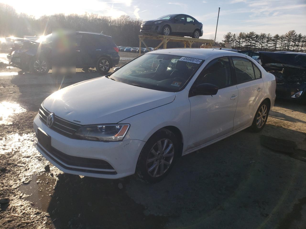 2015 Volkswagen Jetta - Image 2