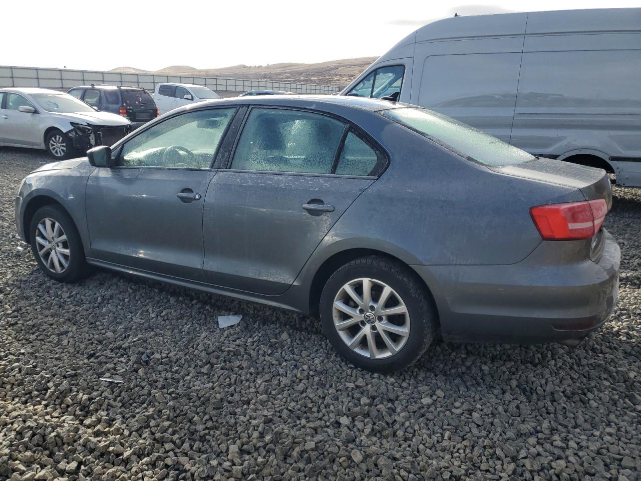 2015 Volkswagen Jetta - Image 2