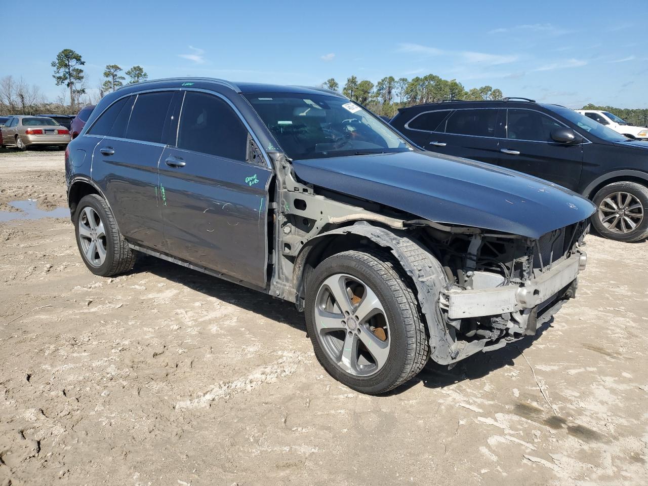 2016 Mercedes-Benz GLC - Image 4