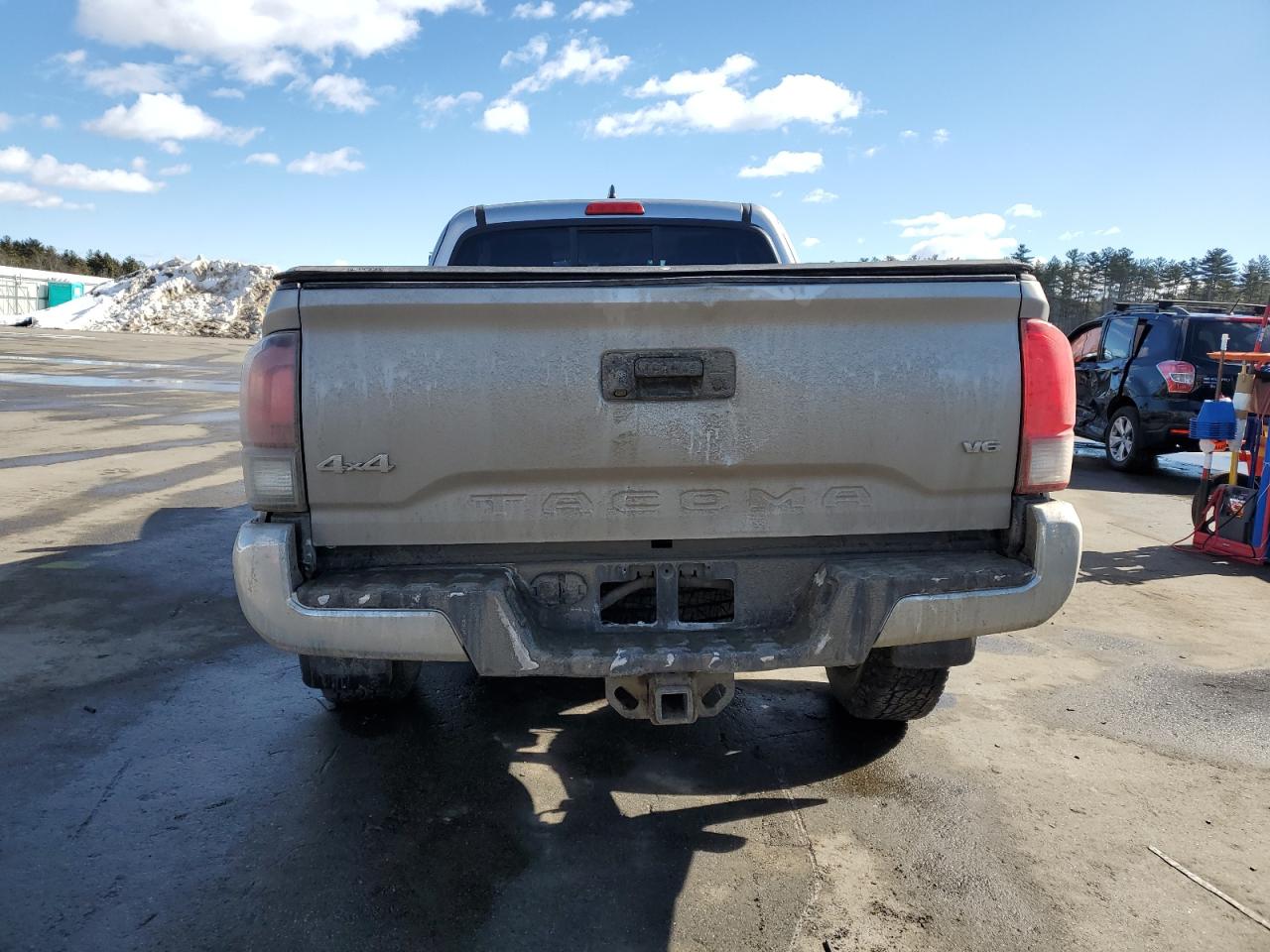 2018 Toyota Tacoma - Image 6