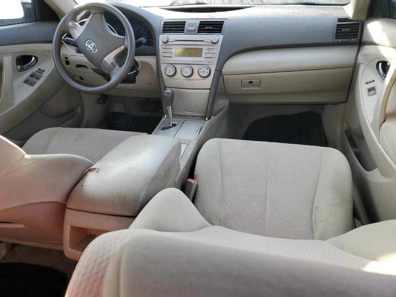 2011 Toyota Camry - Image 8