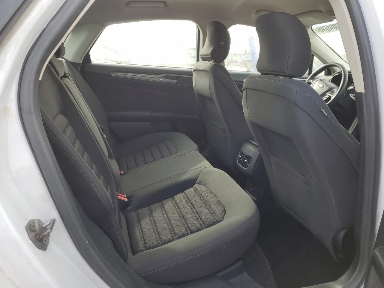 2017 Ford Fusion - Image 10