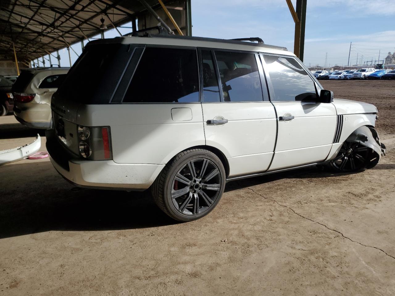2007 Land Rover Range Rover - Image 3