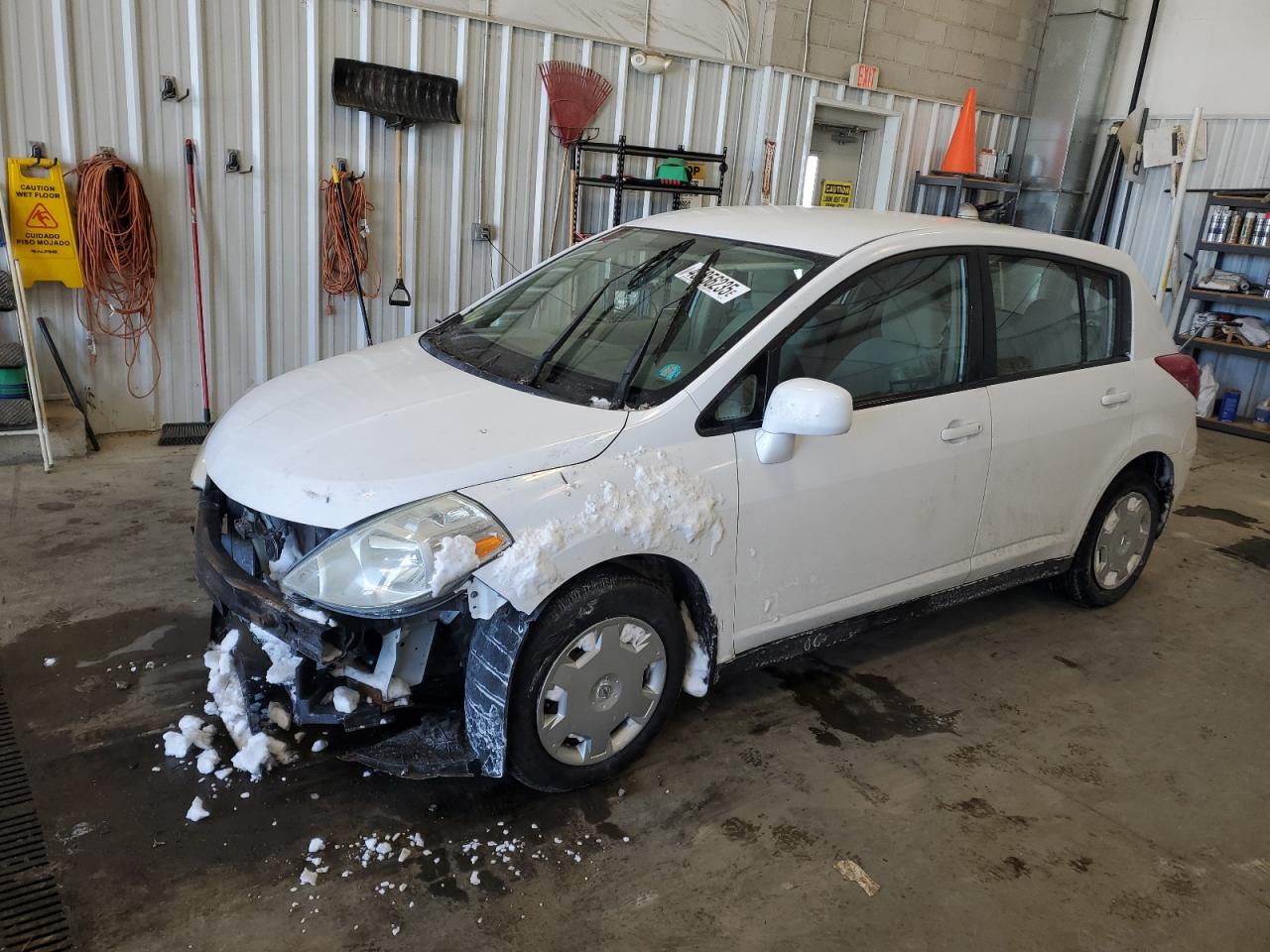 2009 Nissan Versa - Image 1
