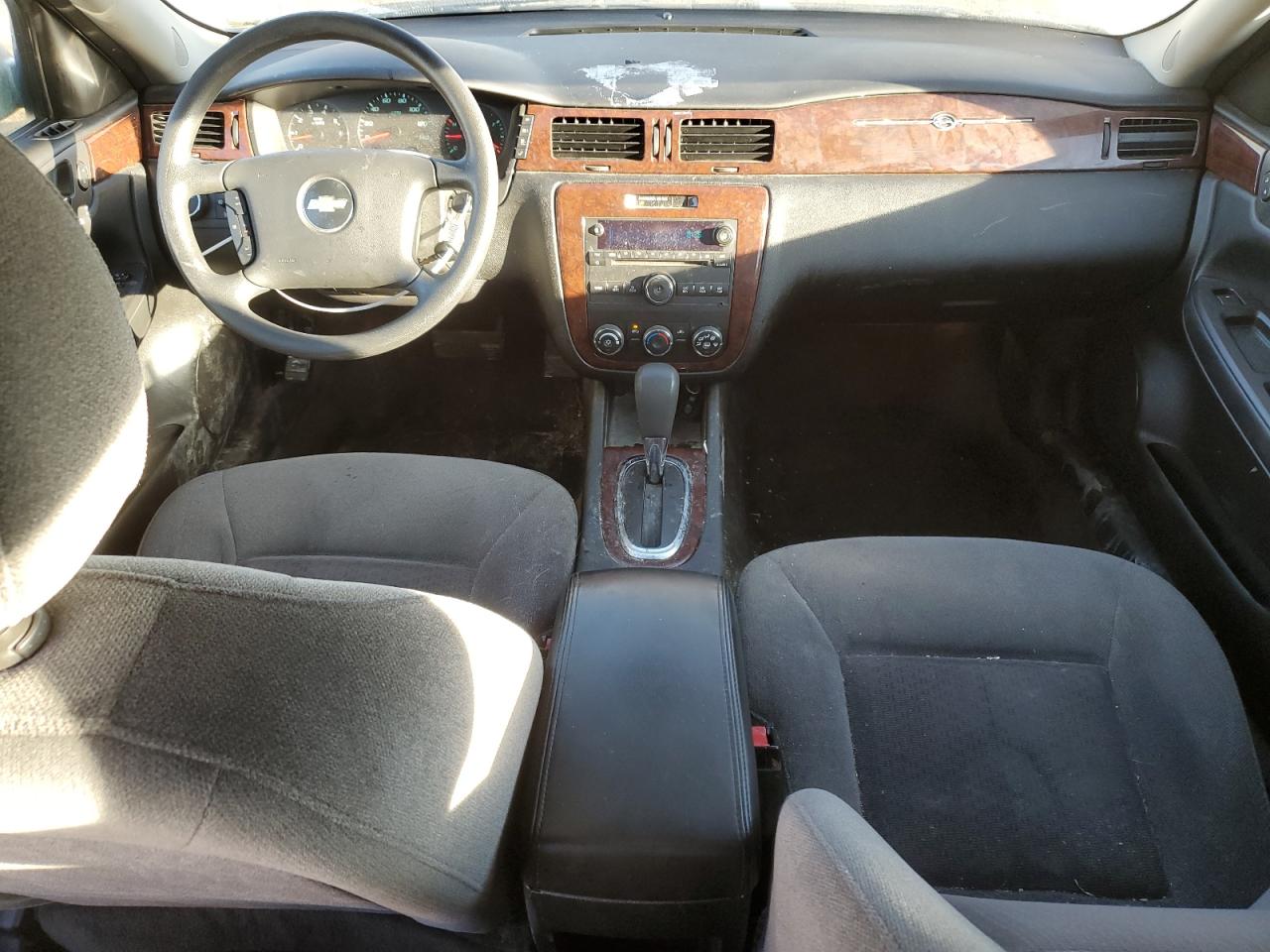 2011 Chevrolet Impala - Image 8