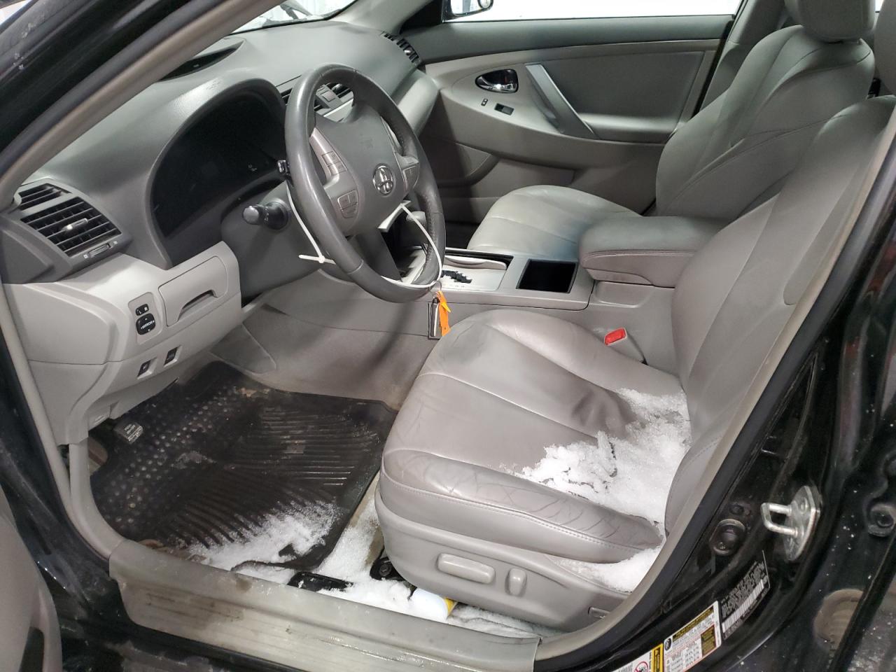 2009 Toyota Camry - Image 7