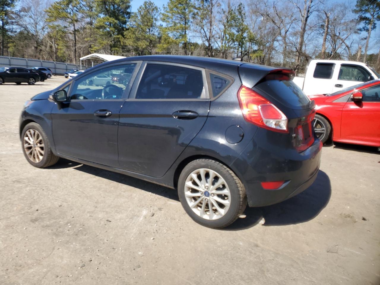 2014 Ford Fiesta - Image 2