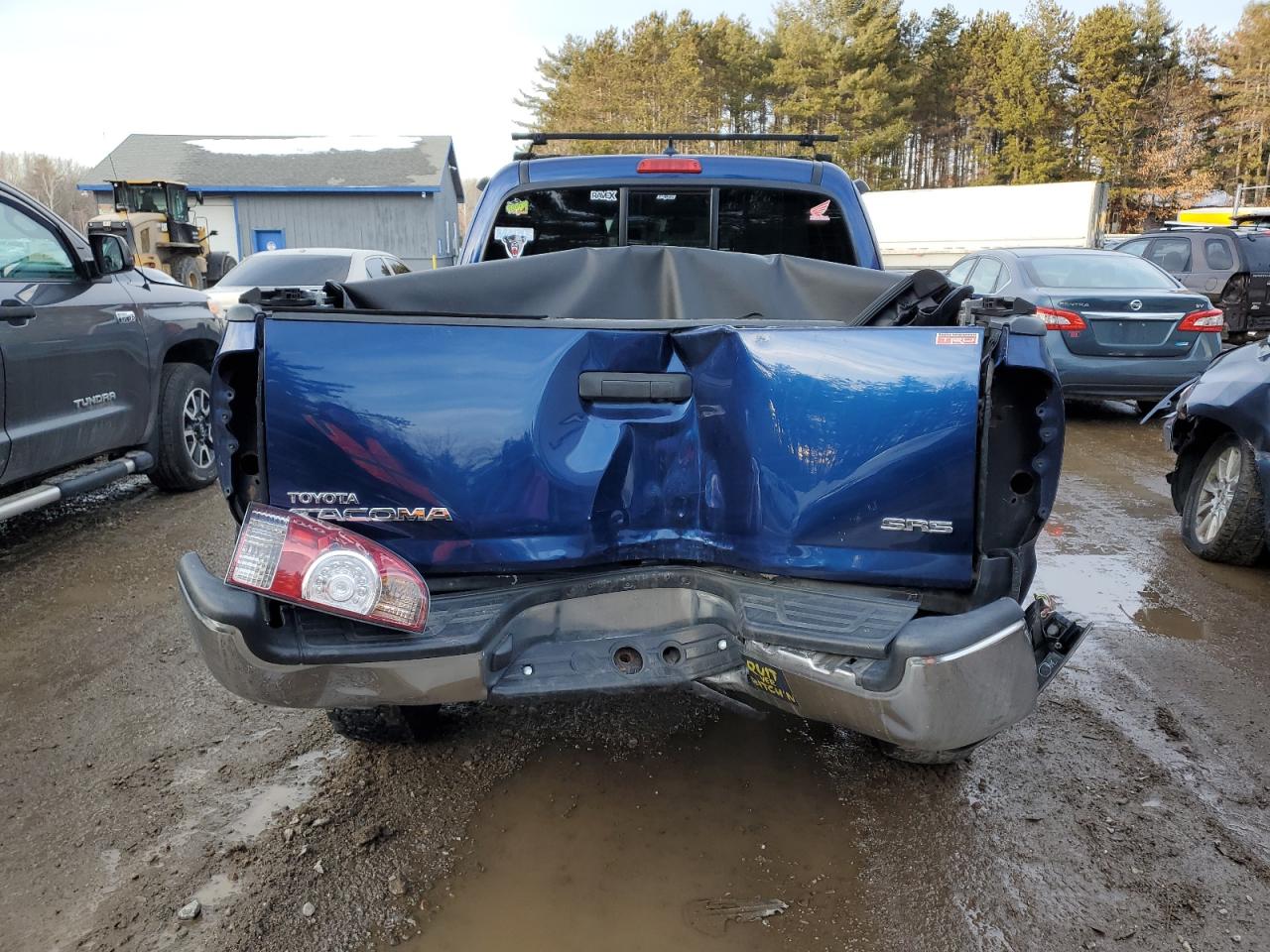 2015 Toyota Tacoma - Image 6